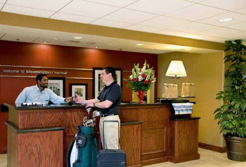 Hampton Inn & Suites Bloomington-Normal Exterior foto